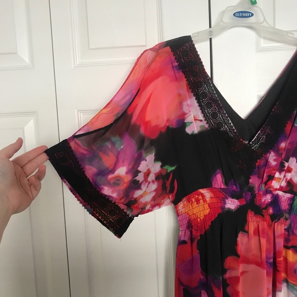 Women’s Floral Cold Shoulder Sleeve Dress Size 12 - Picture 4 of 5